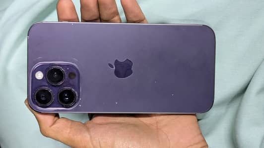 14 pro max / 256gb / Non-PTA Factory unlocked