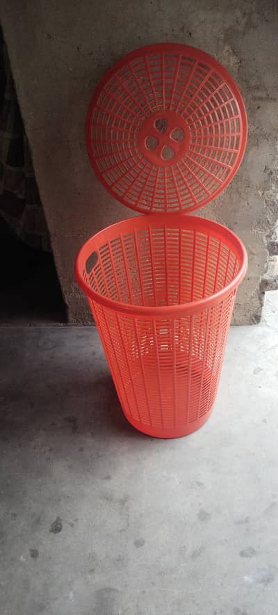 plastic bucket