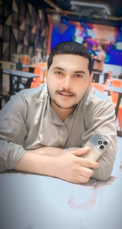 we need a job urgently 03003848644