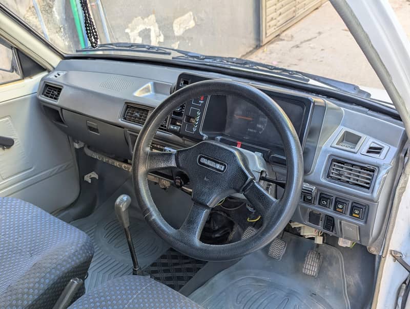 Suzuki mehran 11