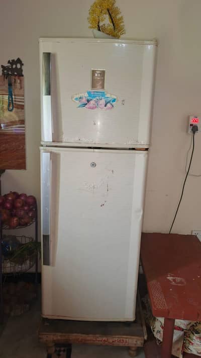 dawlance fridge