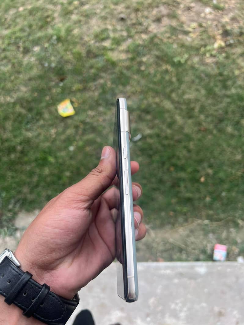 Google Pixel 7 Pro 4