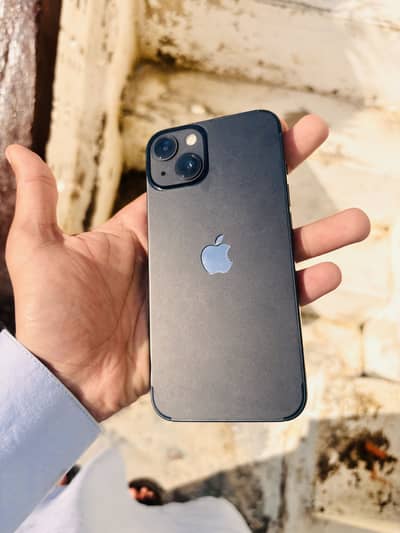iPhone 13 (jv) 128 gb Under Warranty