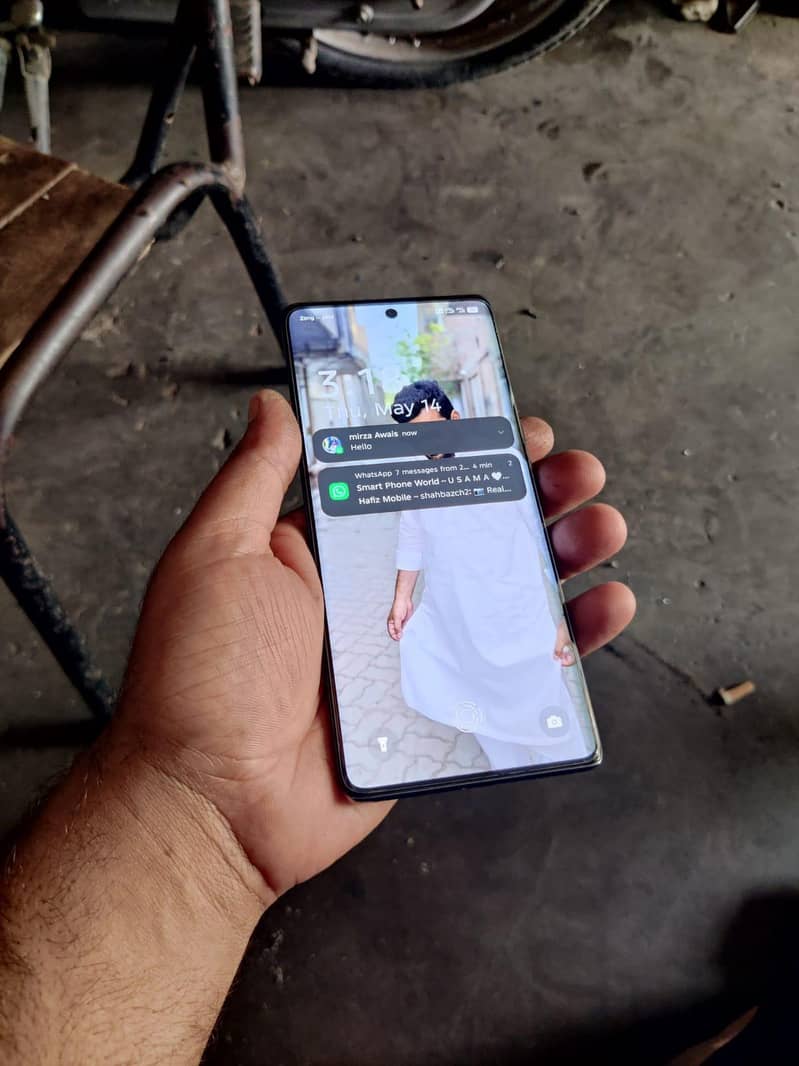 Tecno camon 40 pro 0