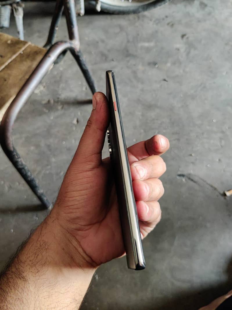 Tecno camon 40 pro 1