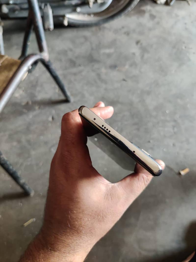 Tecno camon 40 pro 2