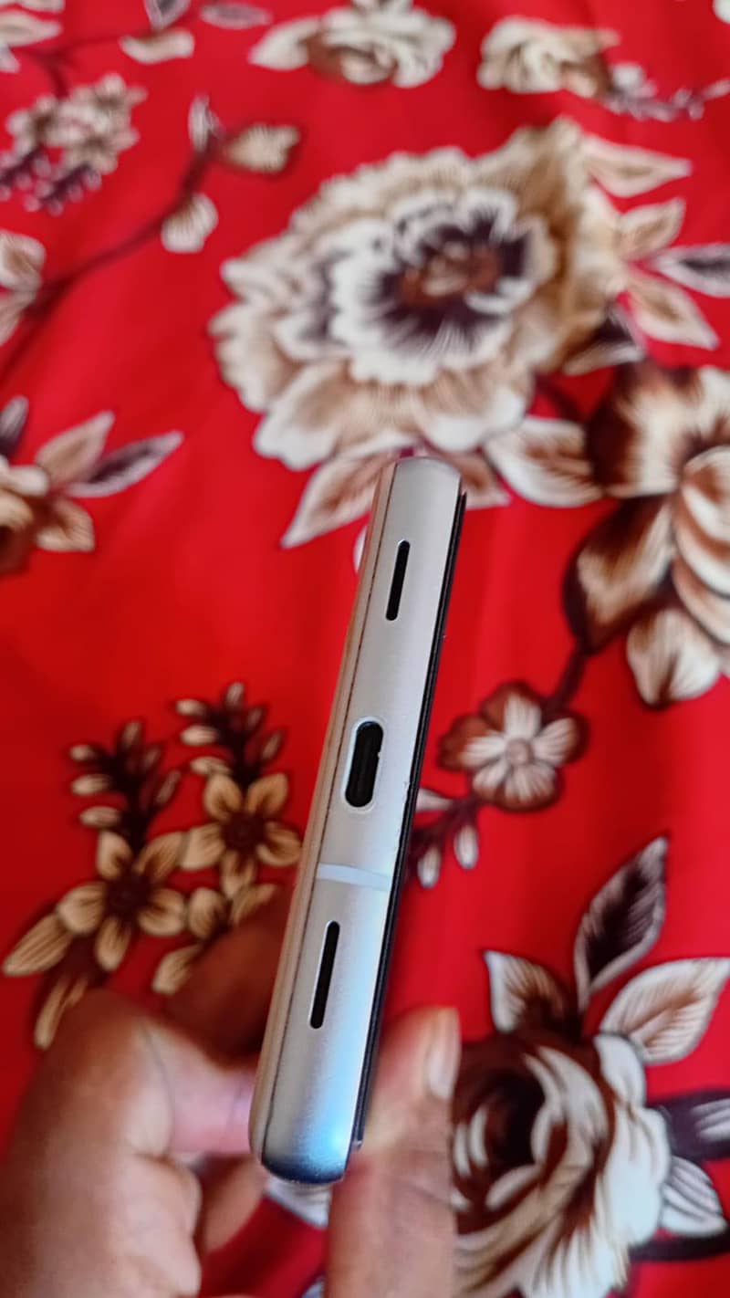 Google pixel 7a 4