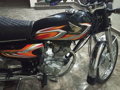 Honda cg125 model 2022 biomatric on spot 03054041631