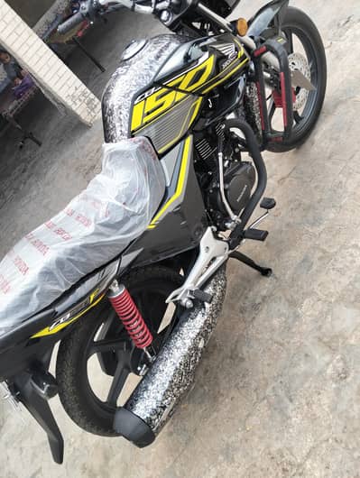 Honda cb150 f 25/26 model (0302/71/93/256)