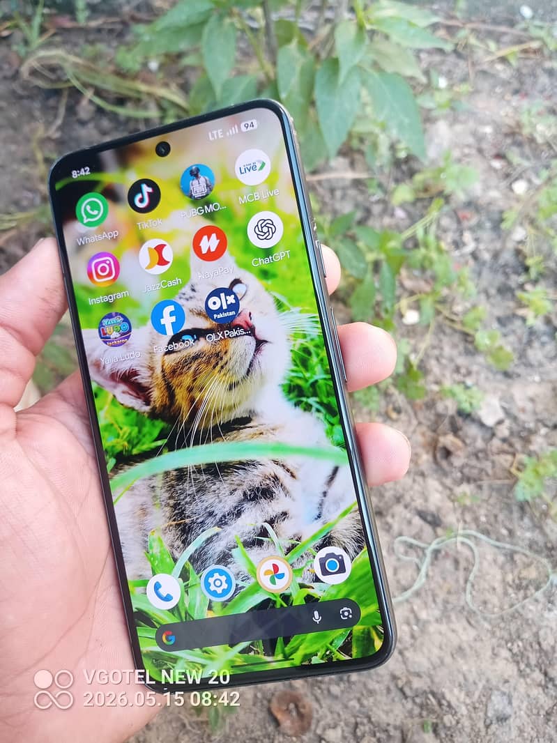 Google pixel 8 3