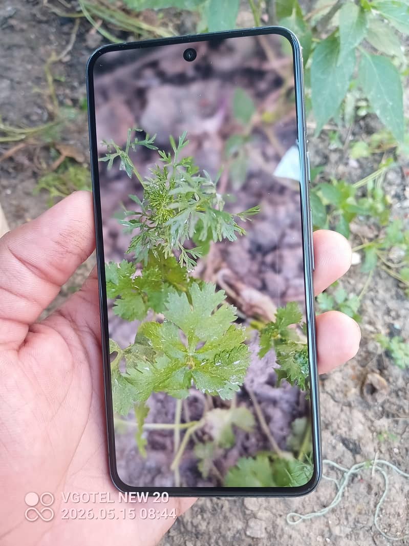 Google pixel 8 4