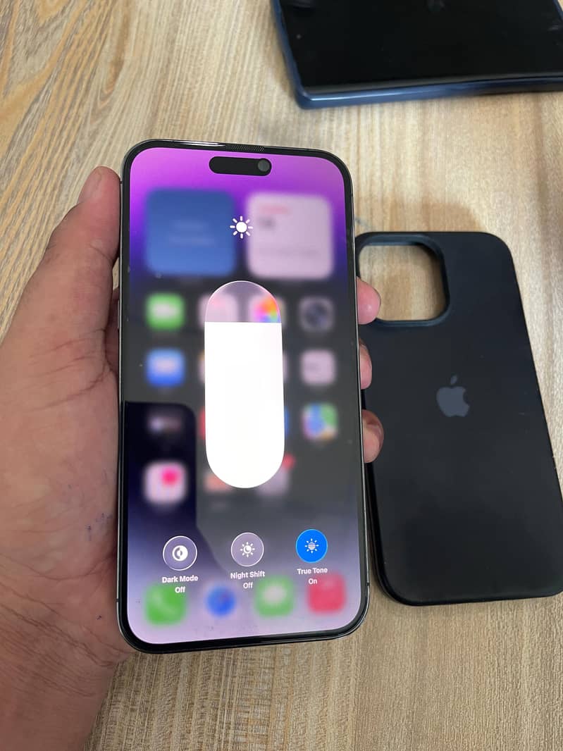 Iphone 14 Pro max 4