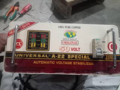 Universal Steplizer 50/220v 2200w