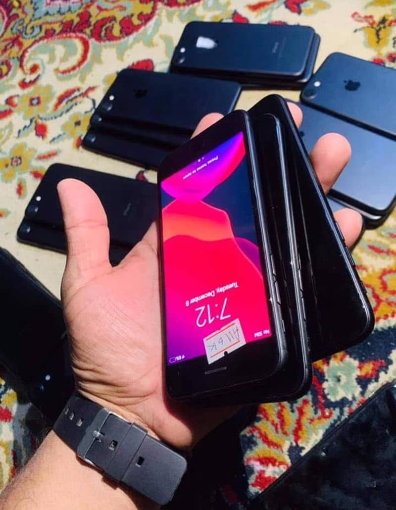 iphone 7 available 1