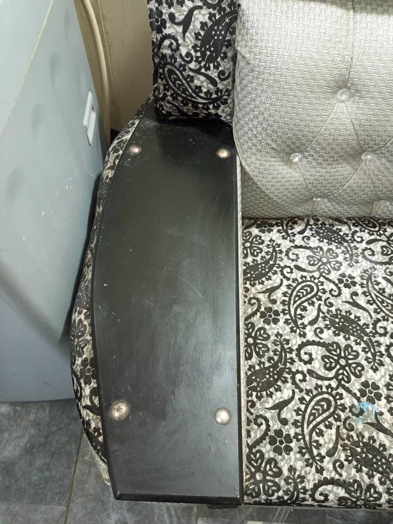 sofa 2 seater 2