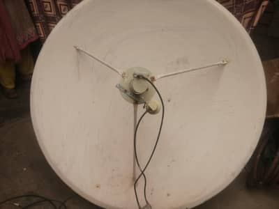 Dish For Sale With Receiver,,, Stand And Wire