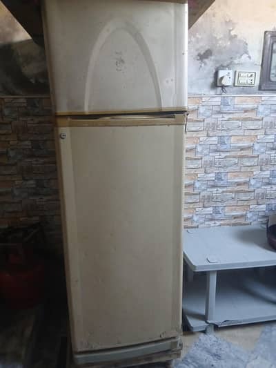 Dawlance used fridge