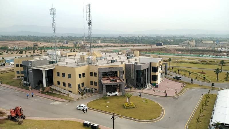 Sector G 8 Marla Possessionable Plot 2