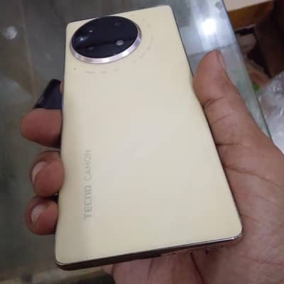 tecno camon 30s 8.256 ha. . 03132568085 (WhatsApps