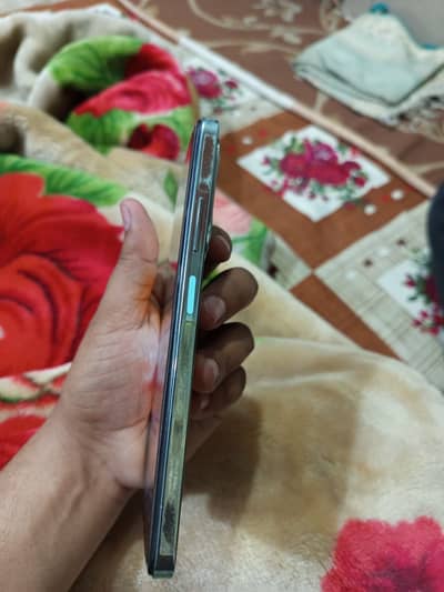 Infinix hot 40i 8/18