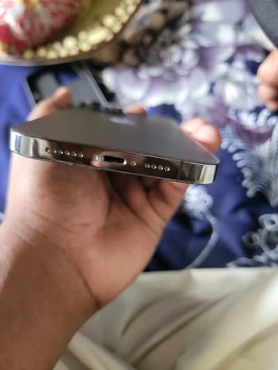 I phone 13 pro max  non pta