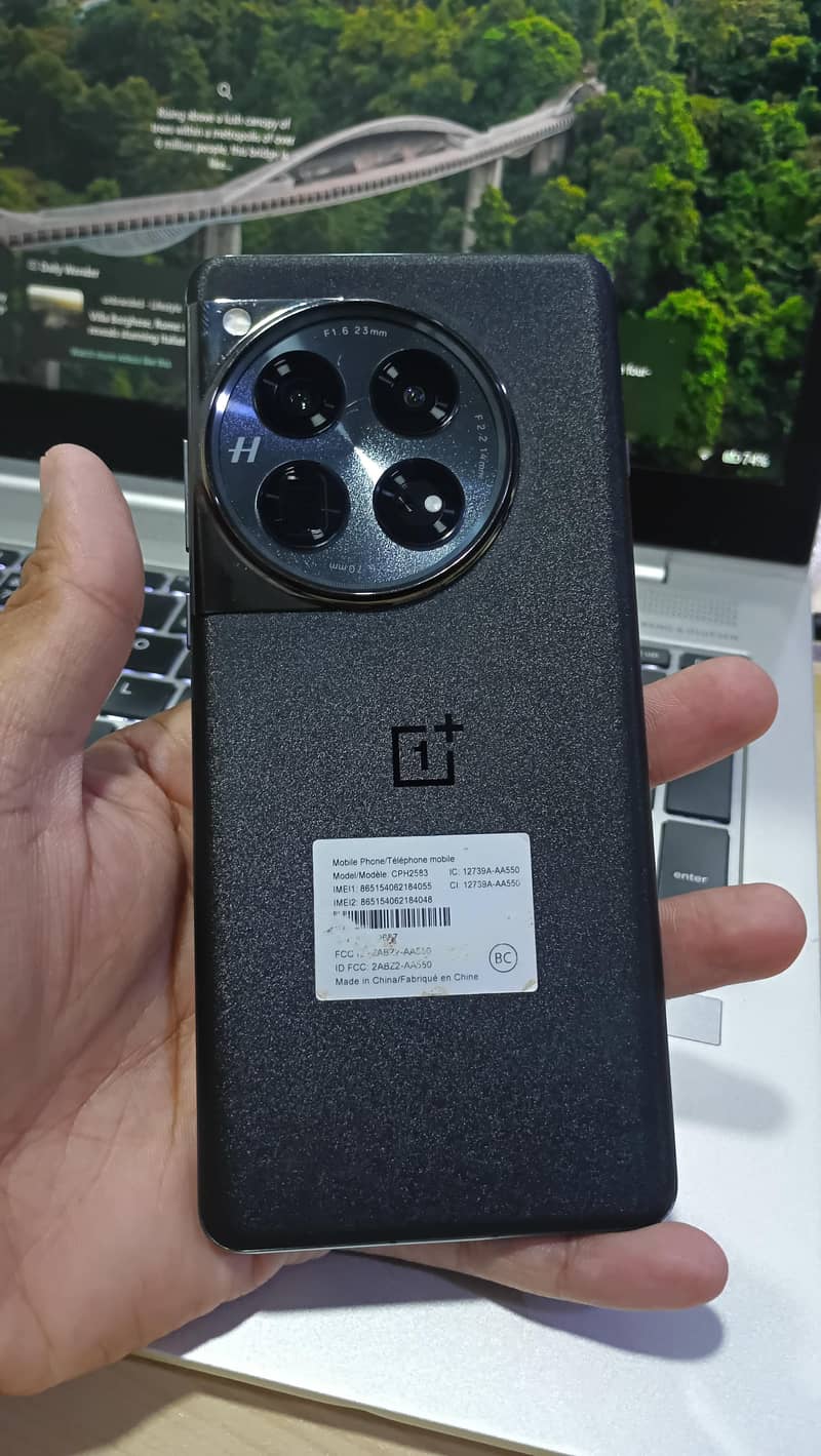 OnePlus 12 4