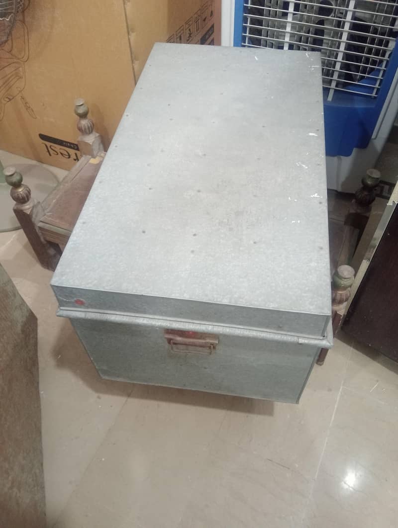 trunk 1