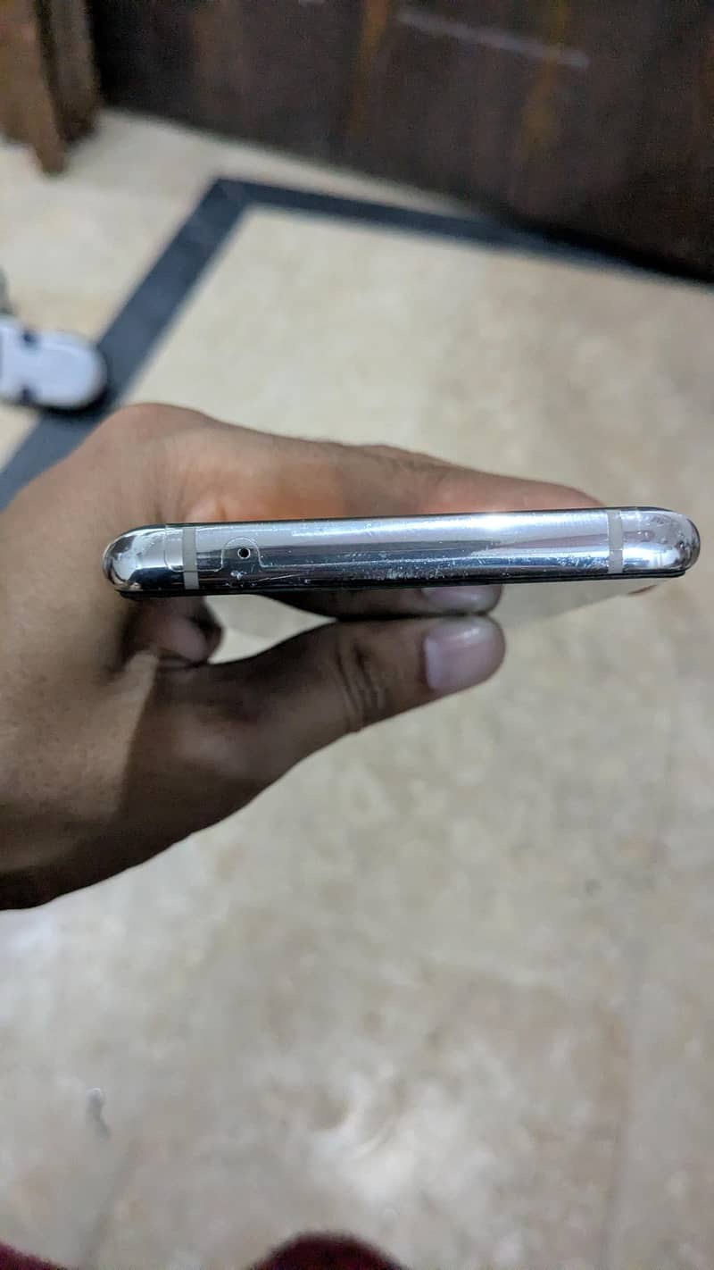 OnePlus 8 4