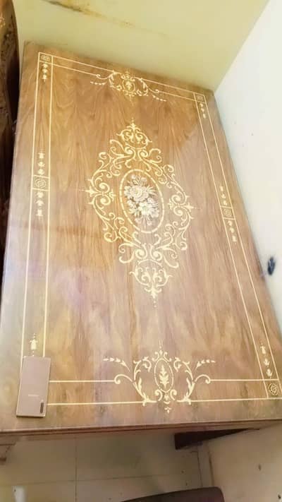 IUZMA  Sheesham Wood Dining Table