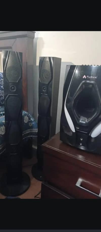 audionic Reborn RB105.   Wts 03177273941
