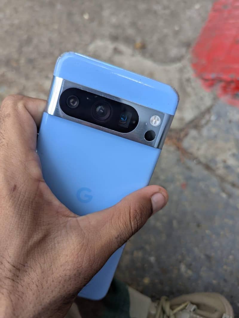 Google Pixel 8 Pro 1