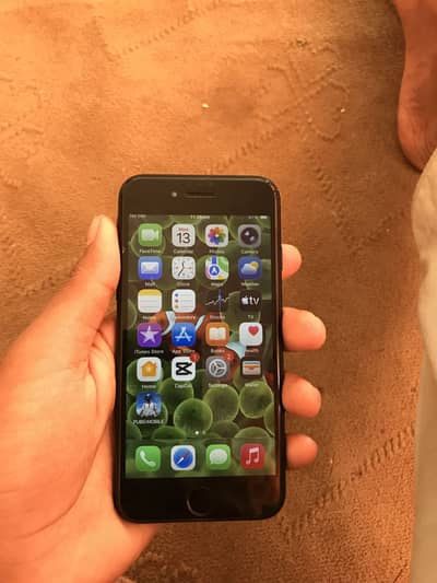 iPhone se3 64 gb bypass screen change battery health 84 orignal