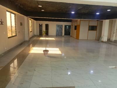 1,Kanal Building 3Th Floor Hall Available For Rent In Johar Town Near Shoukat Khanam Hospital