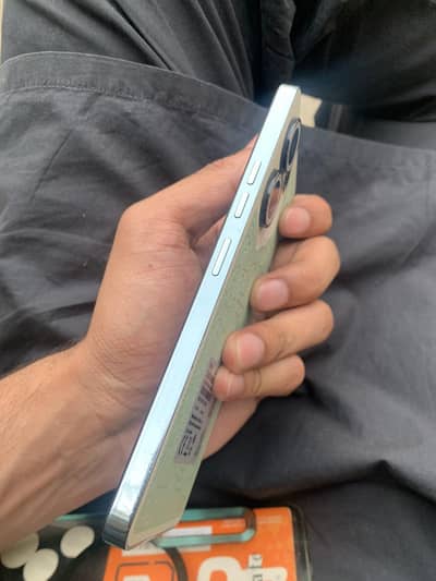 Tecno Camon 20 (8+8  256gb)