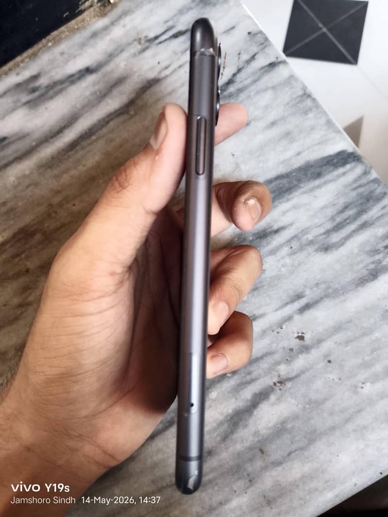Iphone 11 JV 5