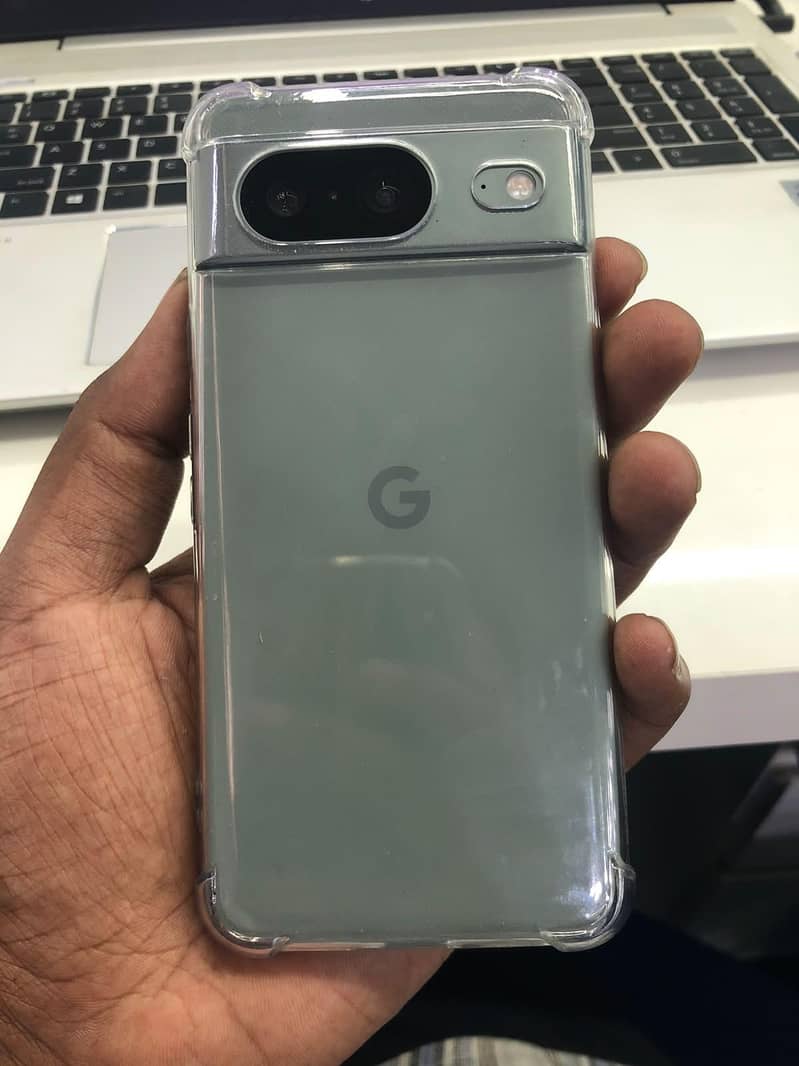 Google Pixel 8 1