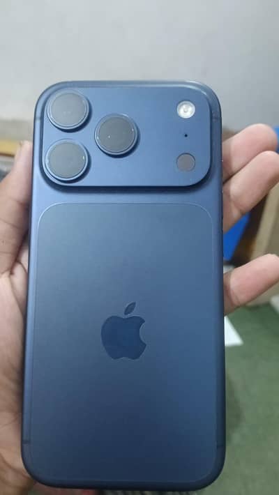 urgent sale iphone 17 pro 256gb jv
