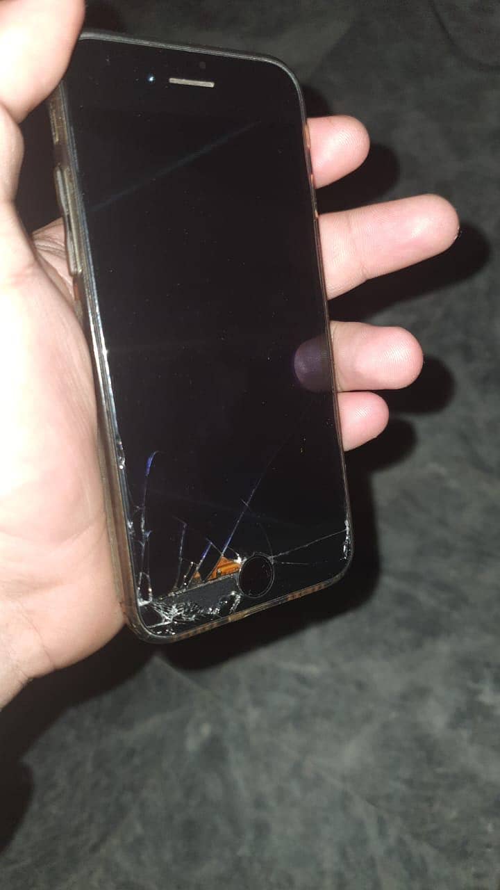 iPhone 8 1