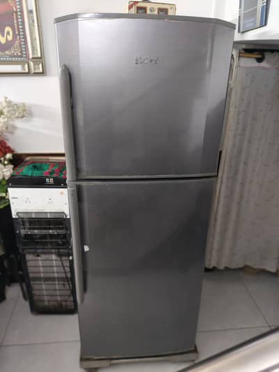 HAIER HRF-380M DELUXE, DOUBLE DOOR, MINT CONDITION