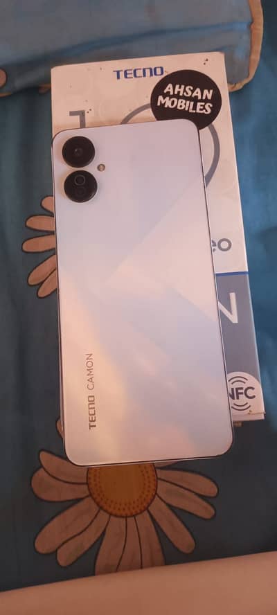Tecno Camon 19