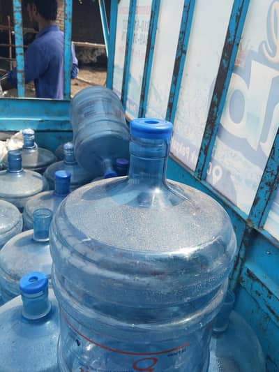 Well condition new can,s