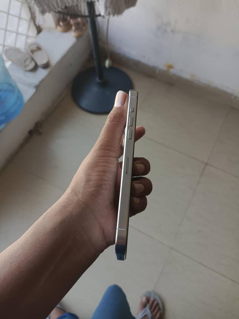 iphone 15 pro max 7