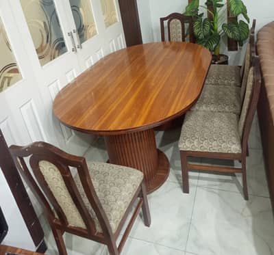 Dinning table with chairs