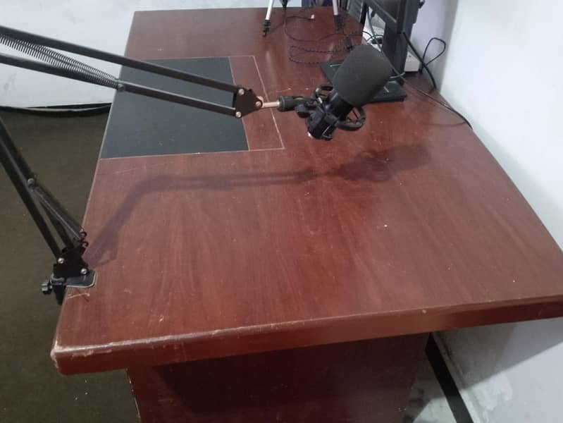 study table or offife table  computer table 1