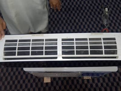 Haier 1.5 top split AC good condition cooling perfectly