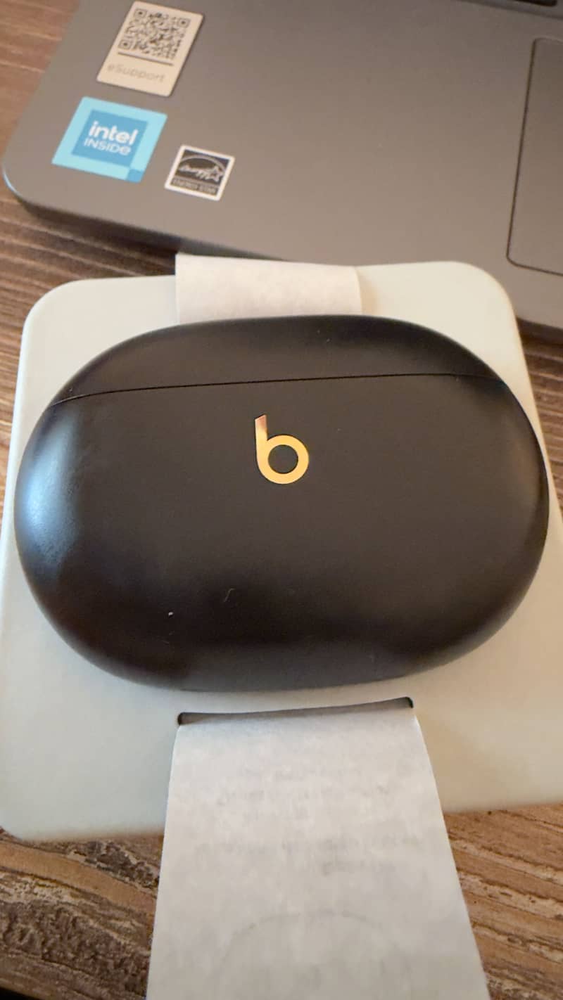 Beats Studio Buds + 0