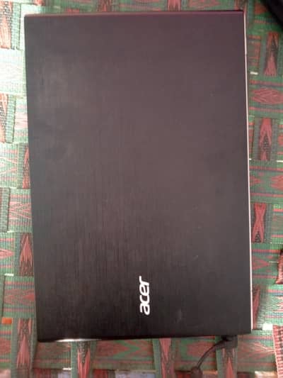 Acer Aspire E5-573 Core i3 4th Generation