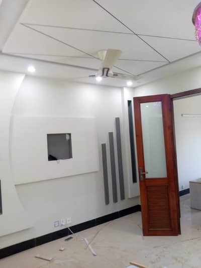 GULBERG RESIDENCIA 7 MARLA UPPER FLOOR FOR RENT