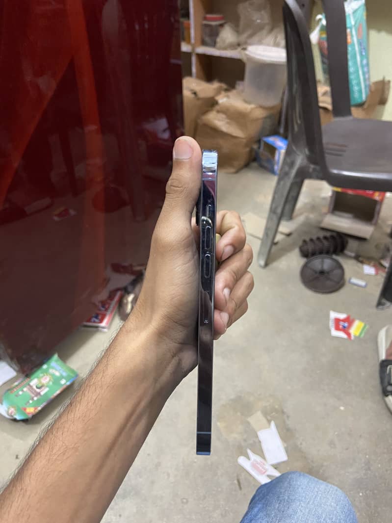 IPHONE 13 pro max 1