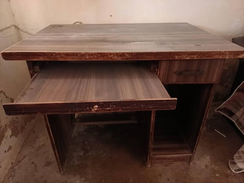 computer table 2